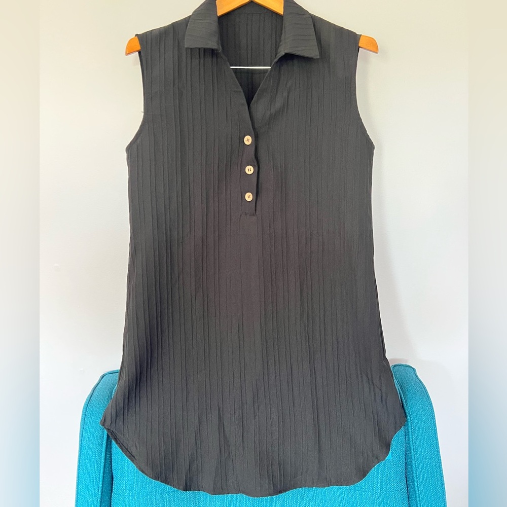 NWT Black Sleeveless coverup